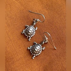 Vintage Sterling Silver Tortoise Turtle Drop Earrings